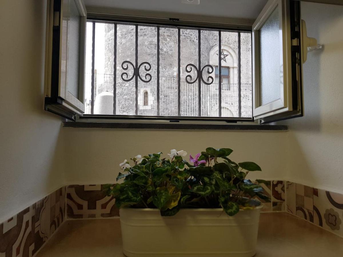 Villa La Piccola Grotta Ursino à Catane Extérieur photo